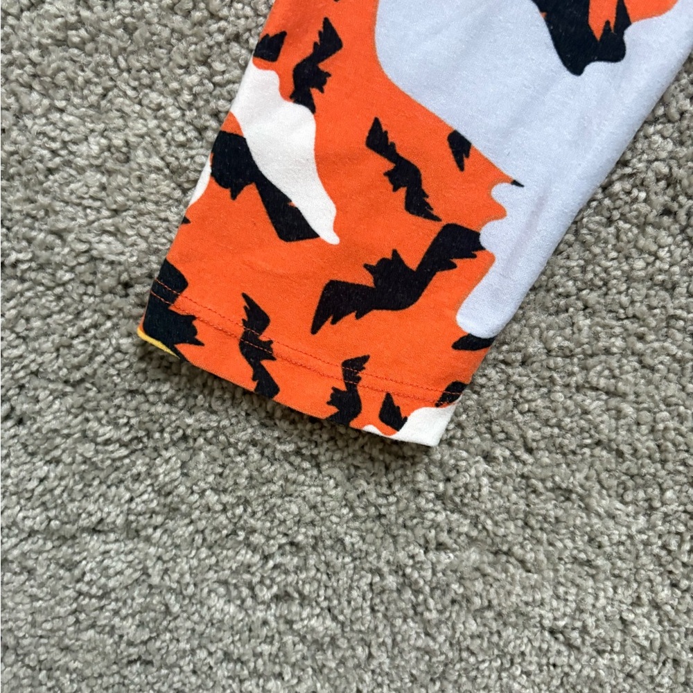 LuLaRoe Tween Leggings in Halloween ghost Orange and Yellow Pattern - Picture 5 of 7
